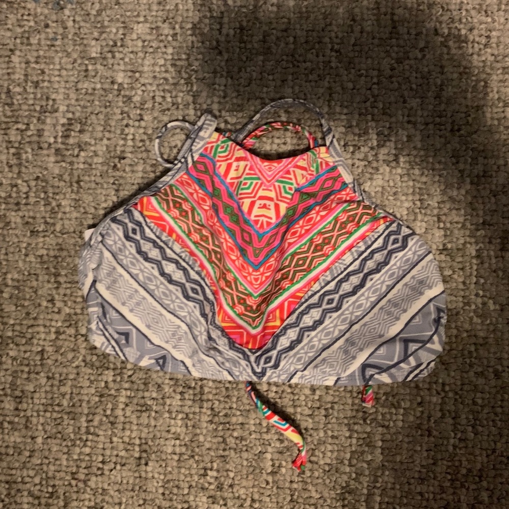 Halter cross-back bikini top
